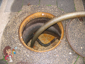 Easy Sewage Cleaning Services in Chicago